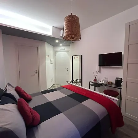 Bed & Breakfast Rosso Relativo Acilia